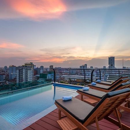 Colina Sky Hotel พนมเปญ ภายนอก รูปภาพ