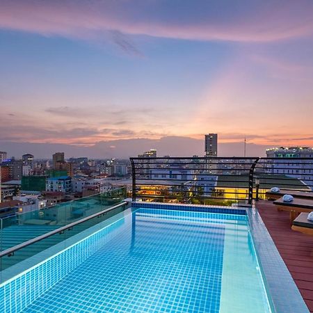 Colina Sky Hotel พนมเปญ ภายนอก รูปภาพ