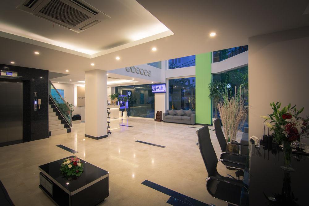 Colina Sky Hotel พนมเปญ ภายนอก รูปภาพ
