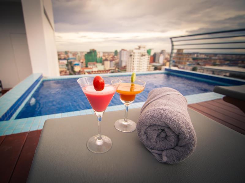 Colina Sky Hotel พนมเปญ ภายนอก รูปภาพ