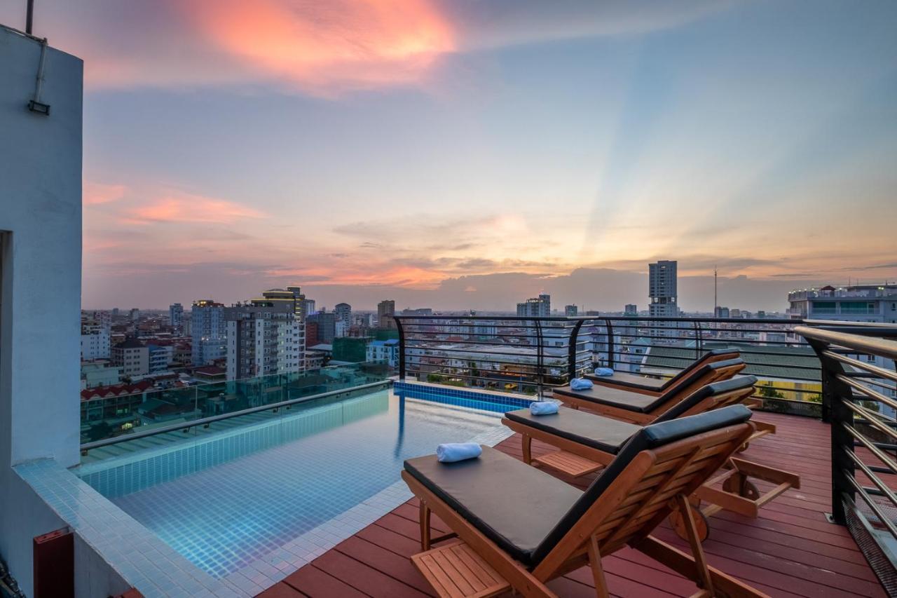 Colina Sky Hotel พนมเปญ ภายนอก รูปภาพ