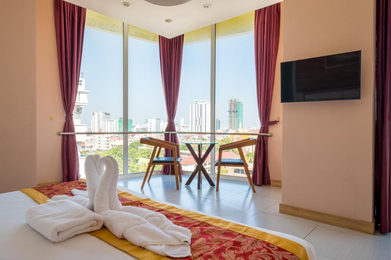 Colina Sky Hotel พนมเปญ ภายนอก รูปภาพ