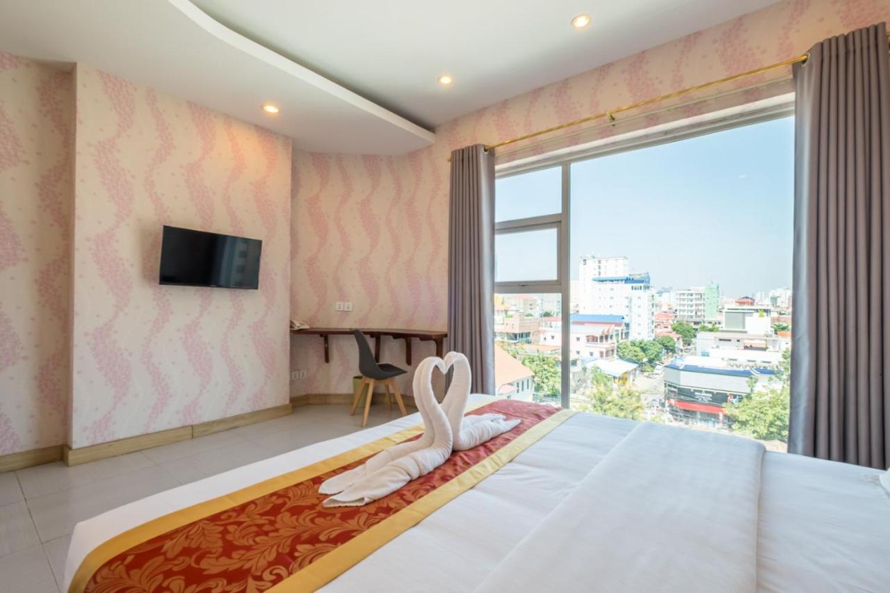 Colina Sky Hotel พนมเปญ ภายนอก รูปภาพ