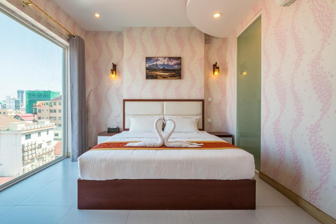 Colina Sky Hotel พนมเปญ ภายนอก รูปภาพ
