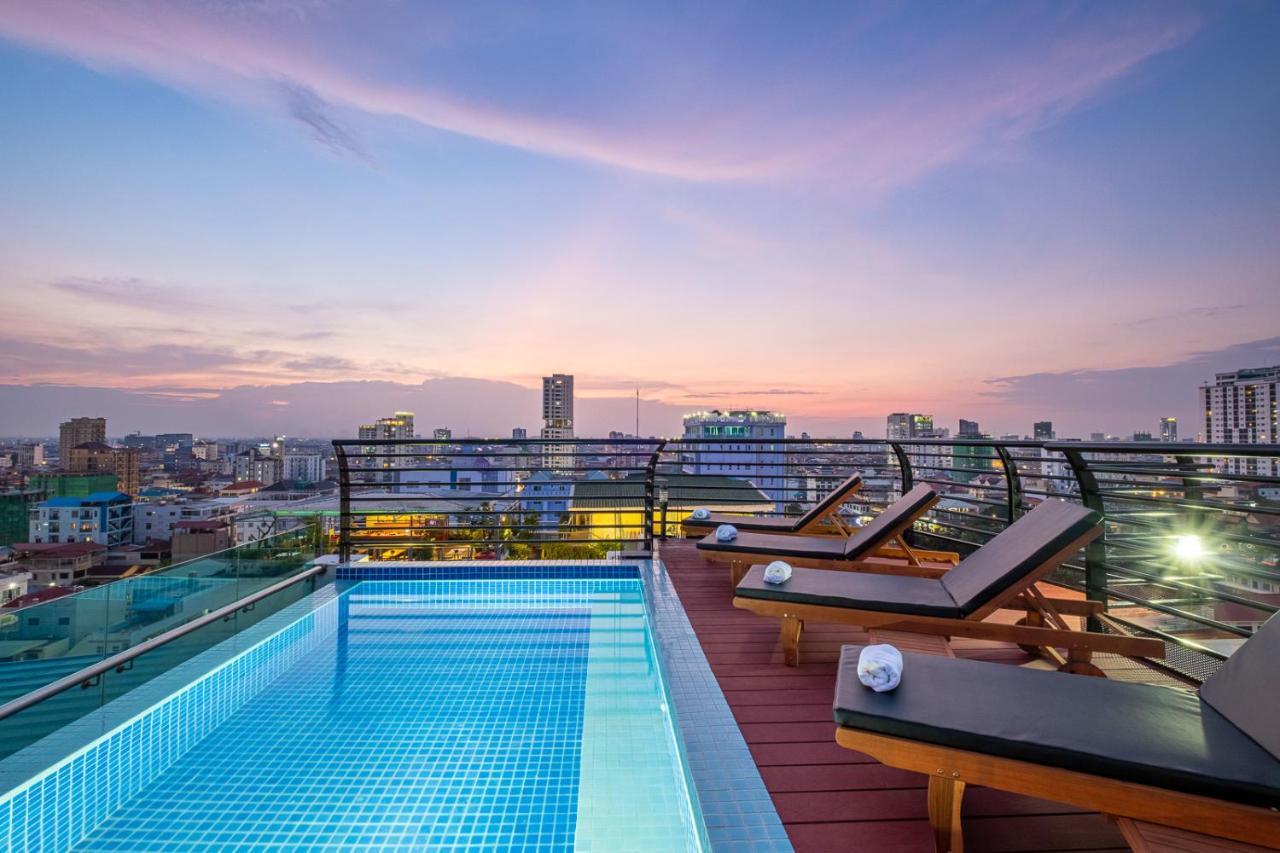 Colina Sky Hotel พนมเปญ ภายนอก รูปภาพ