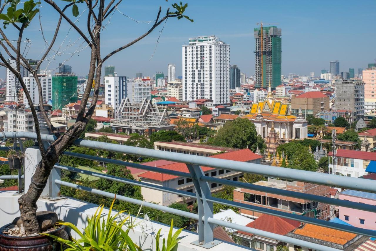 Colina Sky Hotel พนมเปญ ภายนอก รูปภาพ